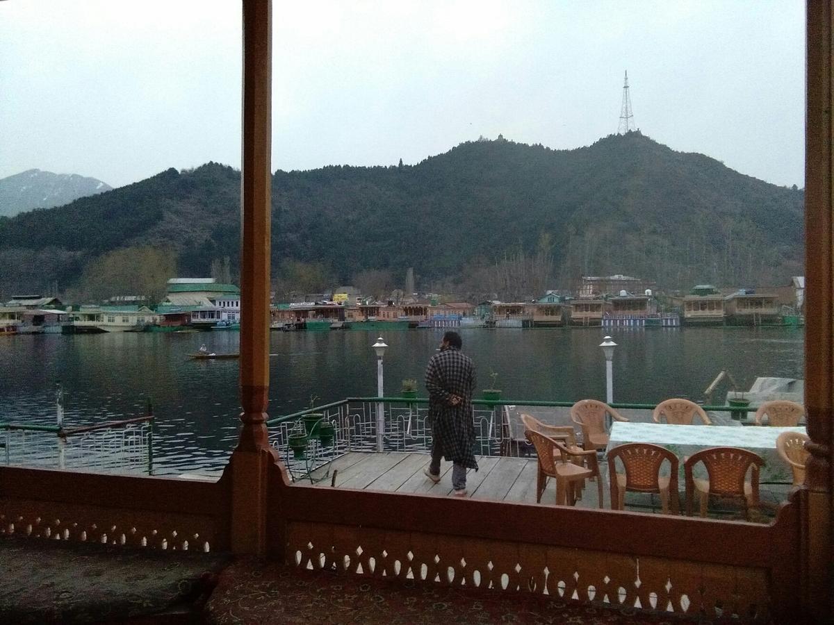 Houseboat - City Of Kashmir Hotel Srinagar  Ngoại thất bức ảnh